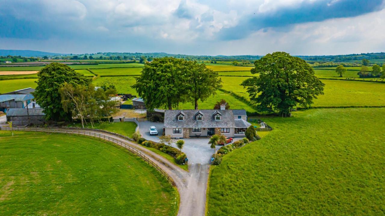 The Ring Farmhouse Бир Екстериор снимка